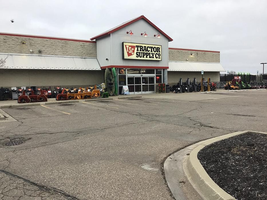 Images Tractor Supply Co.