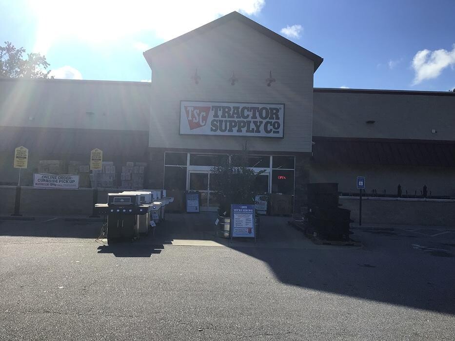 Images Tractor Supply Co.