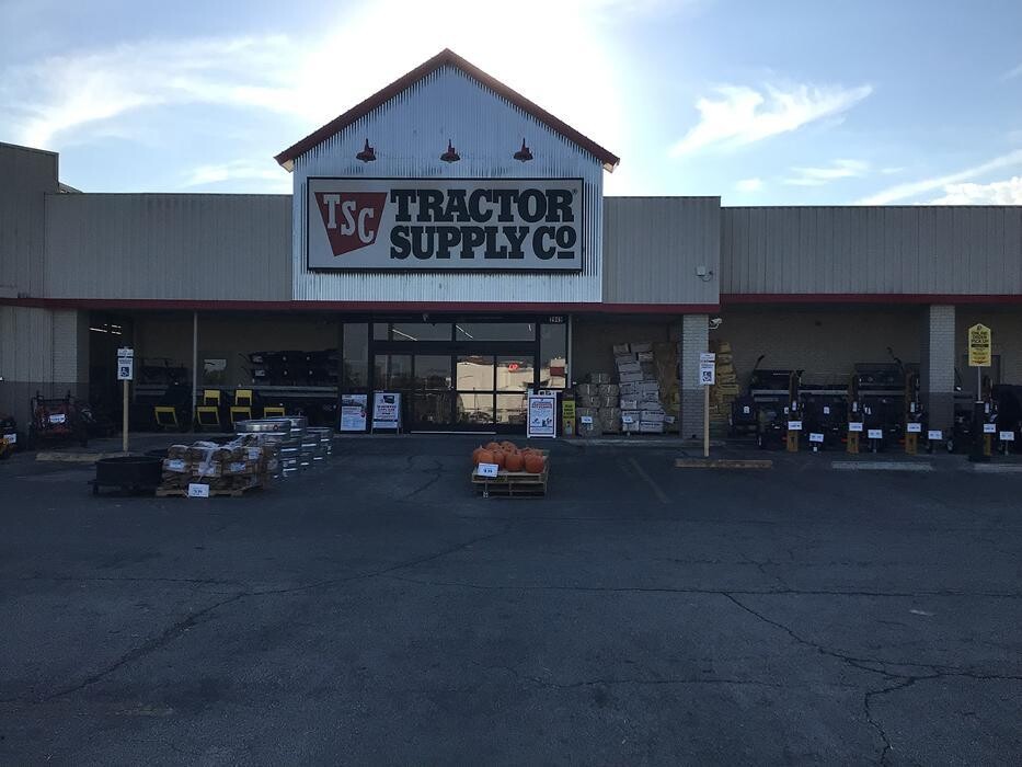 Images Tractor Supply Co.