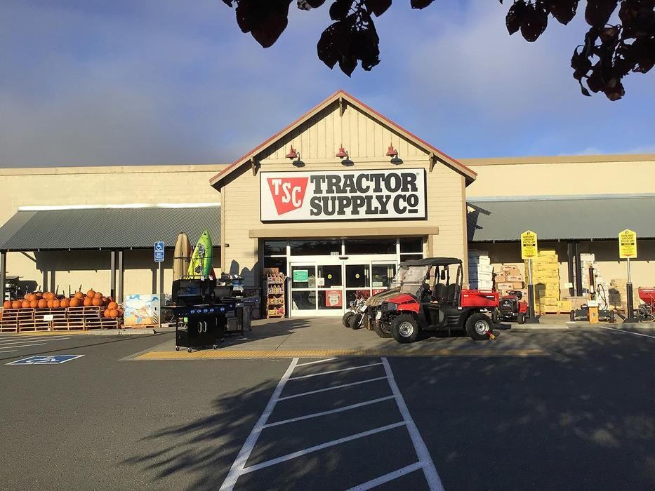 Images Tractor Supply Co.