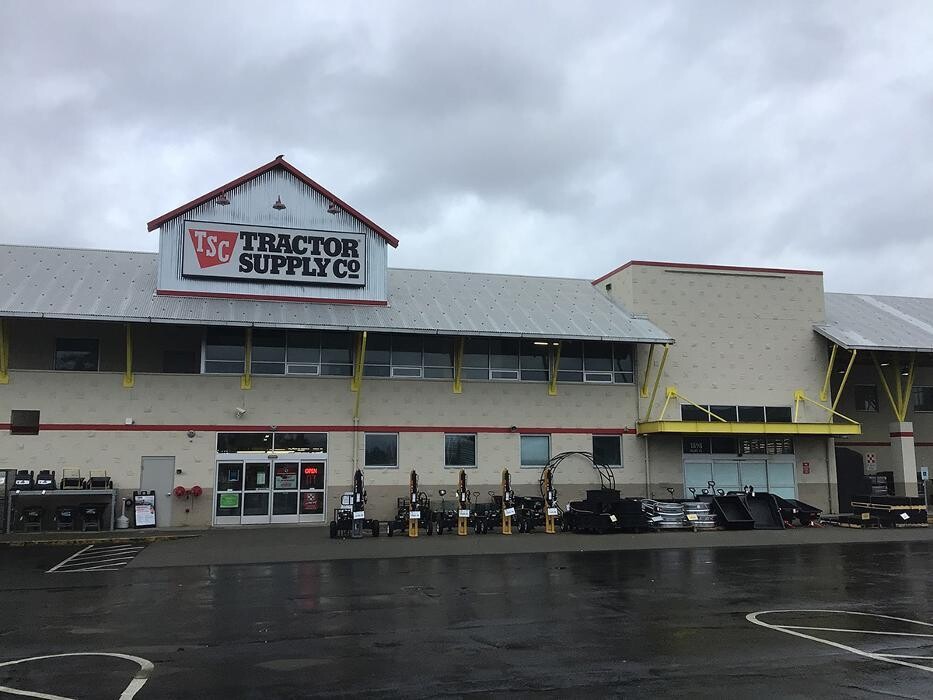 Images Tractor Supply Co.