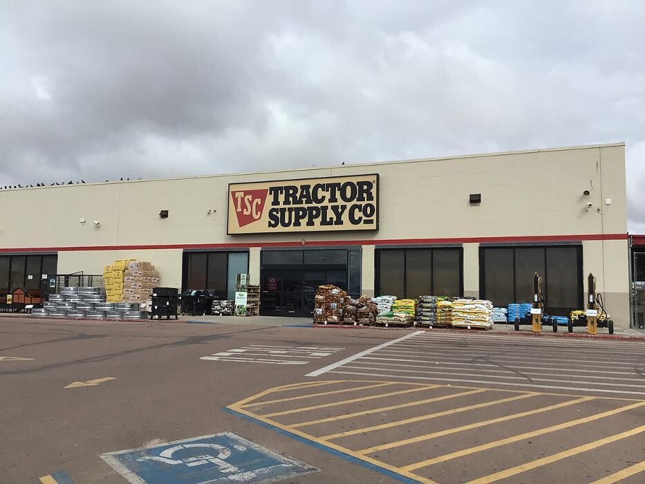 Images Tractor Supply Co.