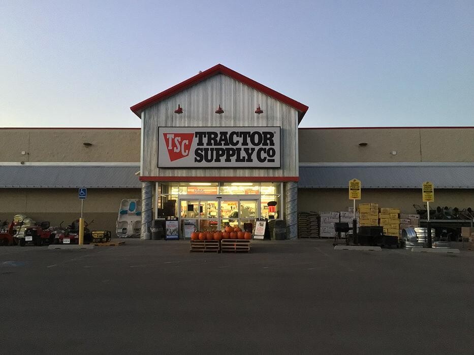 Images Tractor Supply Co.