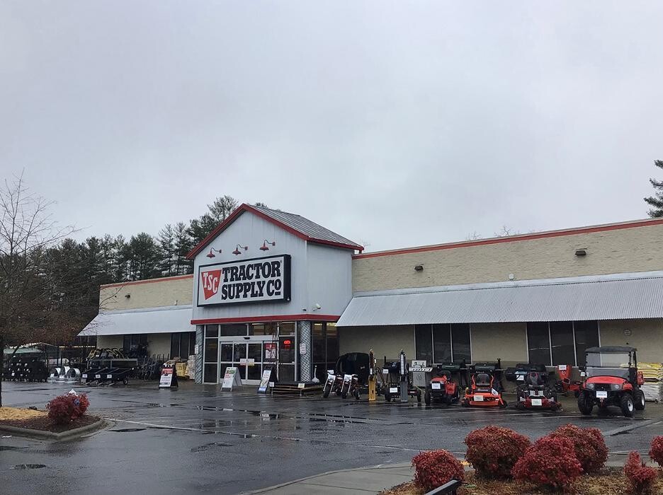 Images Tractor Supply Co.
