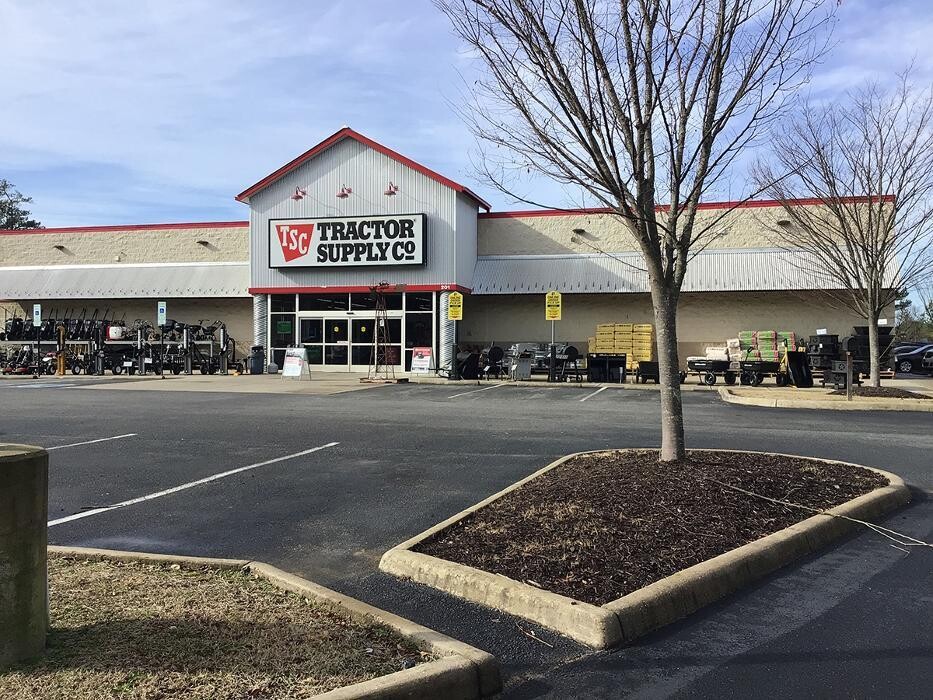 Images Tractor Supply Co.