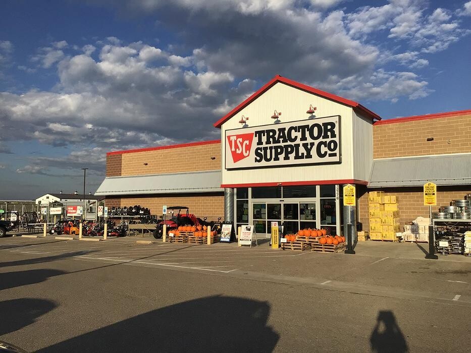 Images Tractor Supply Co.