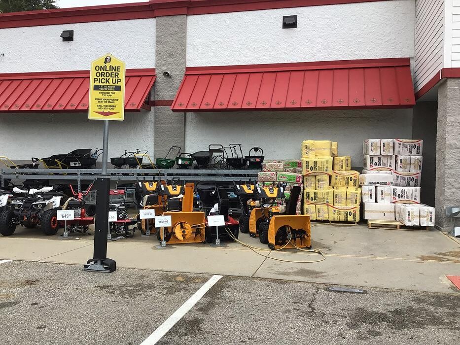 Images Tractor Supply Co.