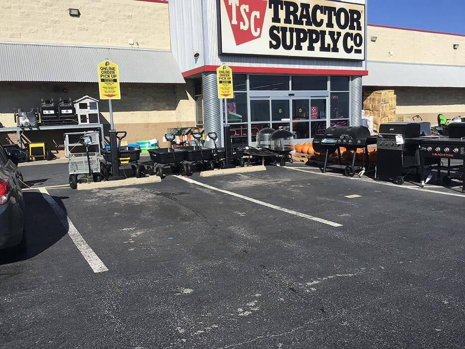 Images Tractor Supply Co.