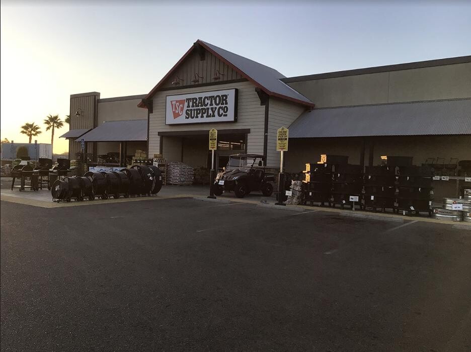 Images Tractor Supply Co.