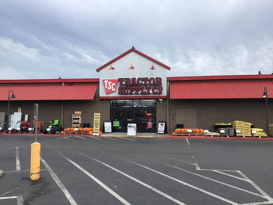 Images Tractor Supply Co.