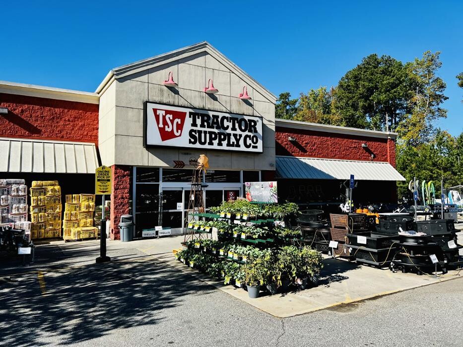 Images Tractor Supply Co.