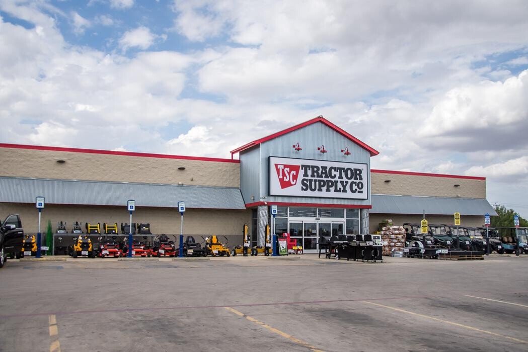 Images Tractor Supply Co.