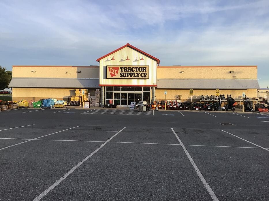 Images Tractor Supply Co.