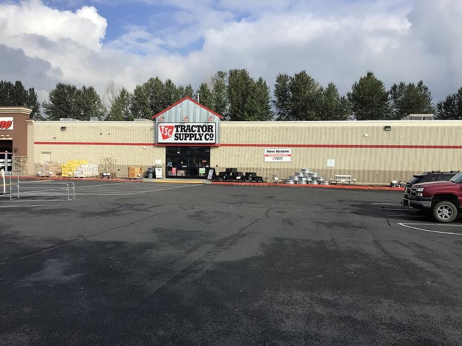 Images Tractor Supply Co.