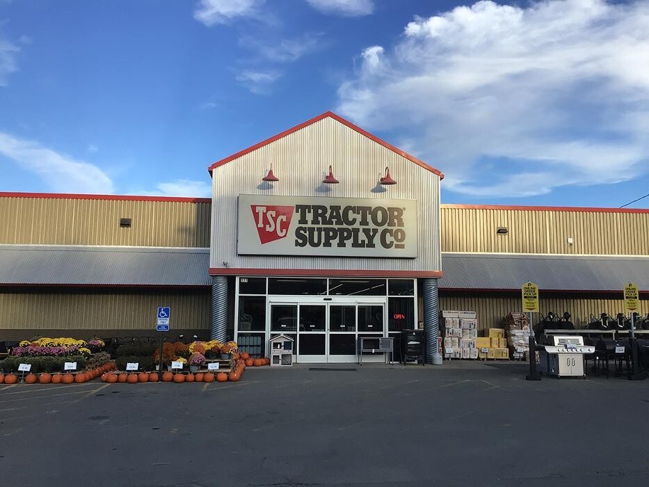 Images Tractor Supply Co.