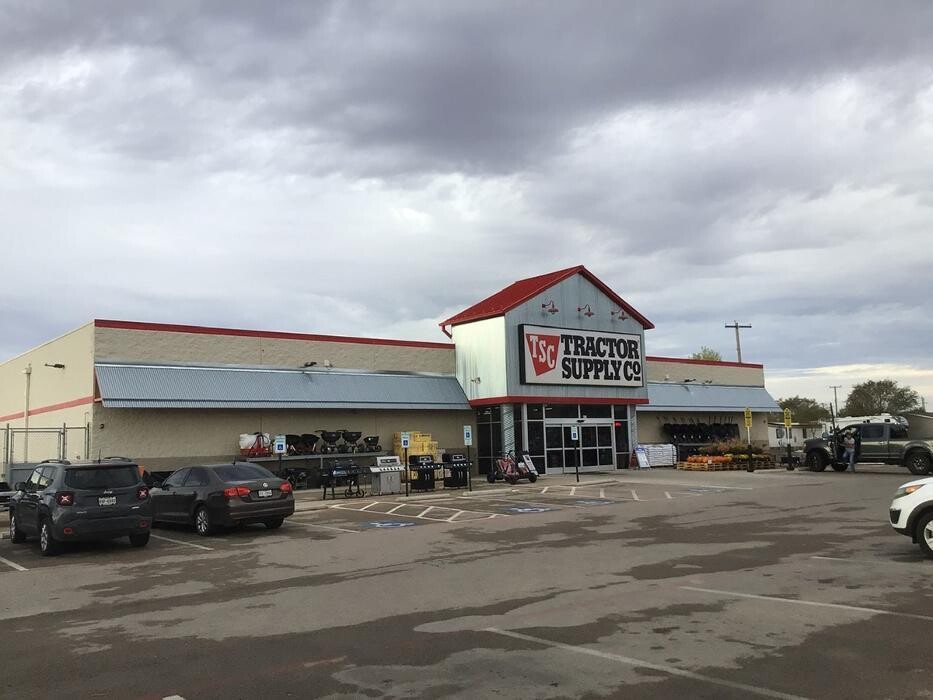 Images Tractor Supply Co.