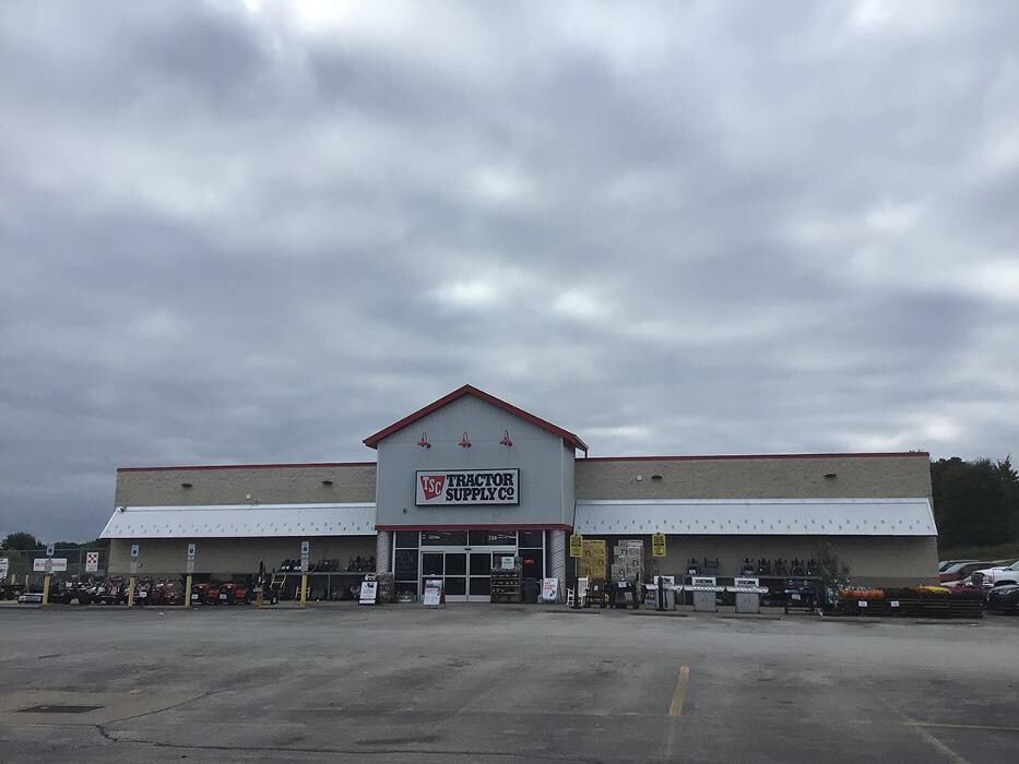 Images Tractor Supply Co.