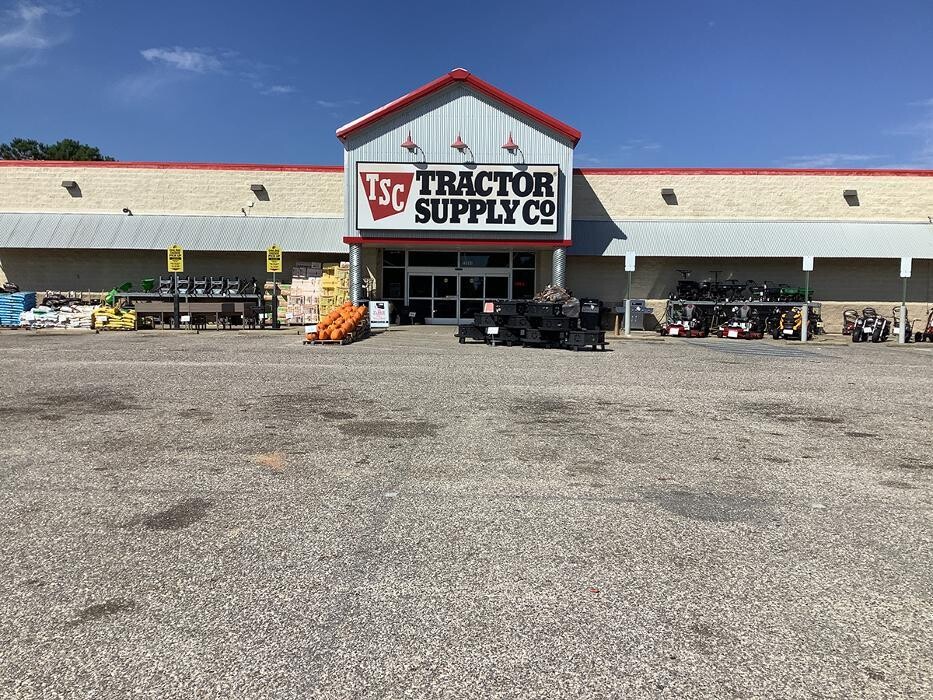 Images Tractor Supply Co.