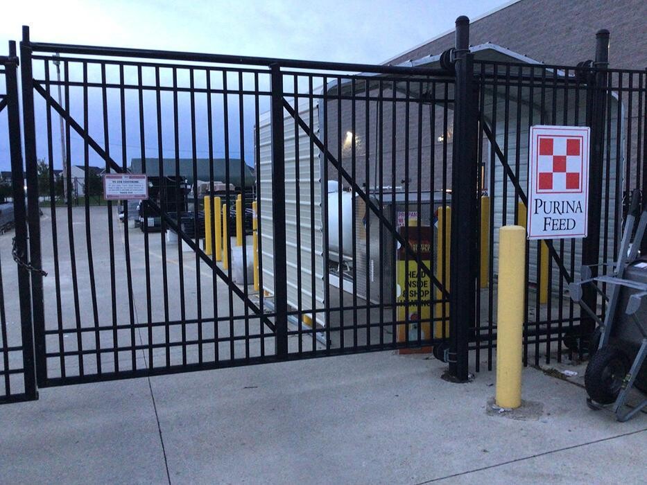 Images Tractor Supply Co.