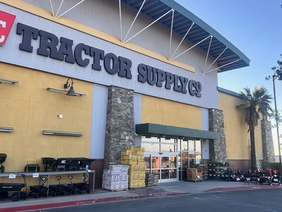 Images Tractor Supply Co.