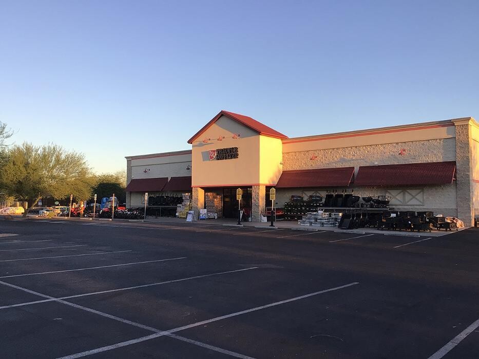 Images Tractor Supply Co.
