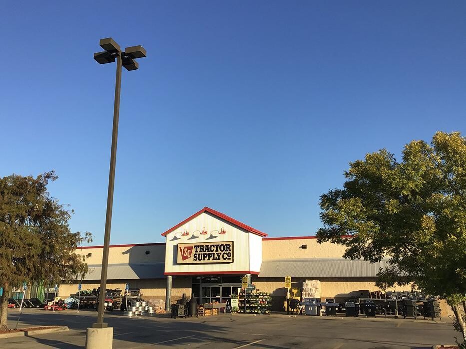 Images Tractor Supply Co.