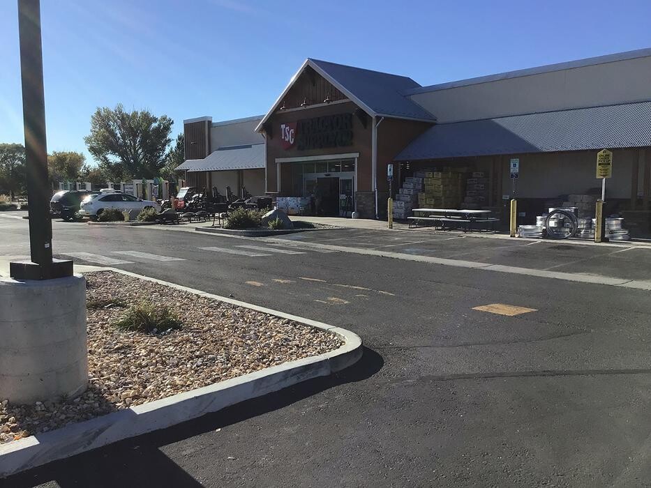 Images Tractor Supply Co.