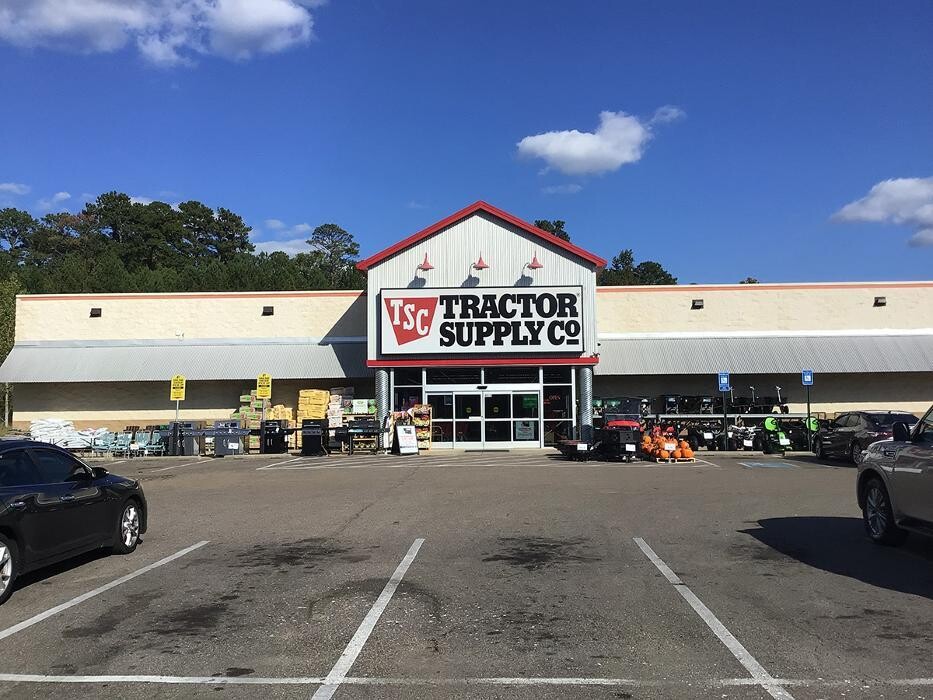 Images Tractor Supply Co.