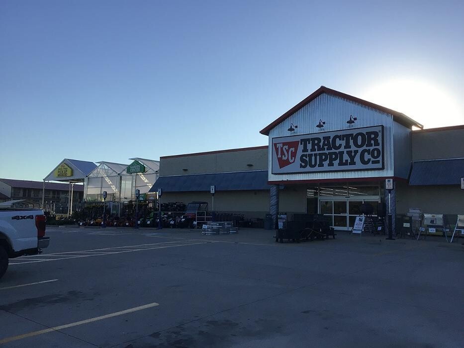 Images Tractor Supply Co.