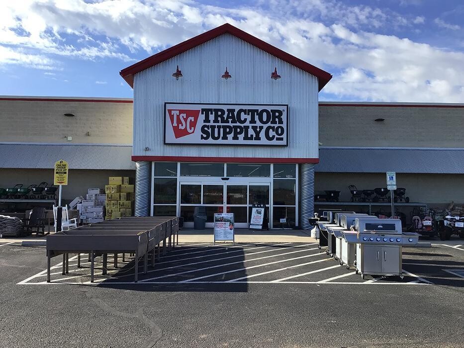 Images Tractor Supply Co.