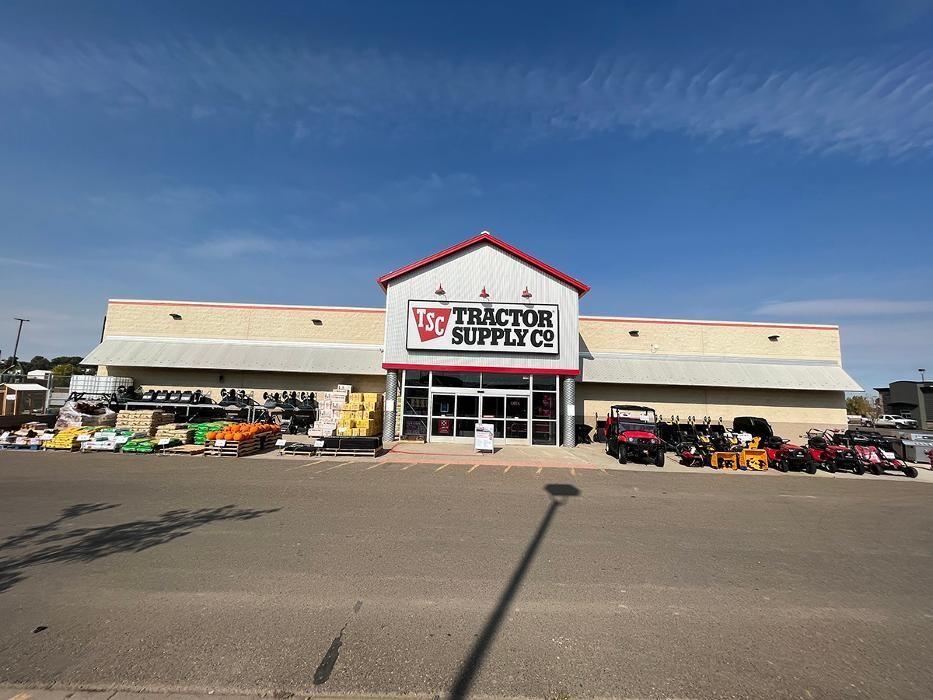 Images Tractor Supply Co.