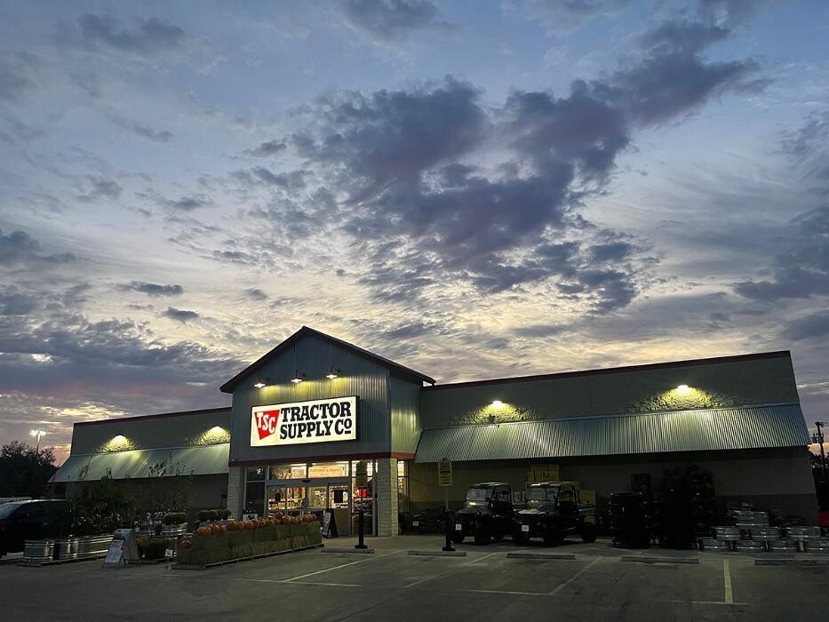Images Tractor Supply Co.