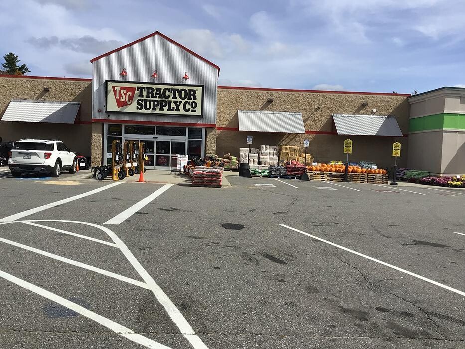 Images Tractor Supply Co.