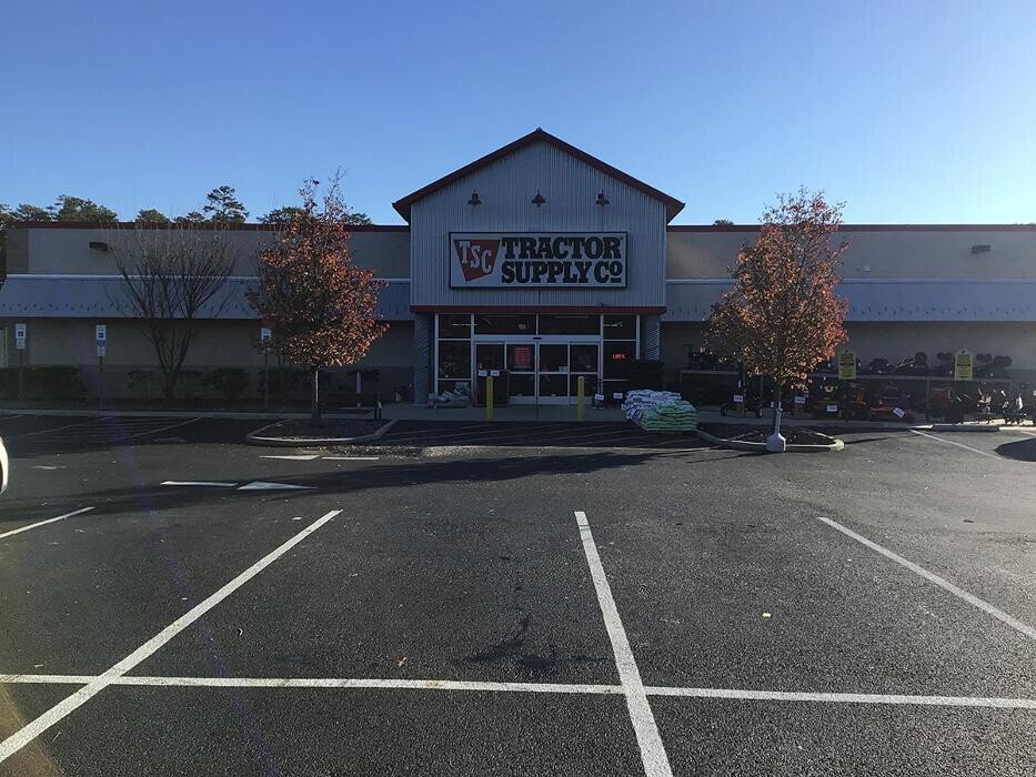 Images Tractor Supply Co.