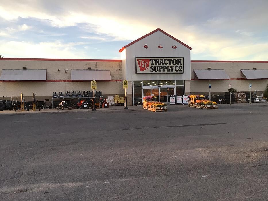 Images Tractor Supply Co.