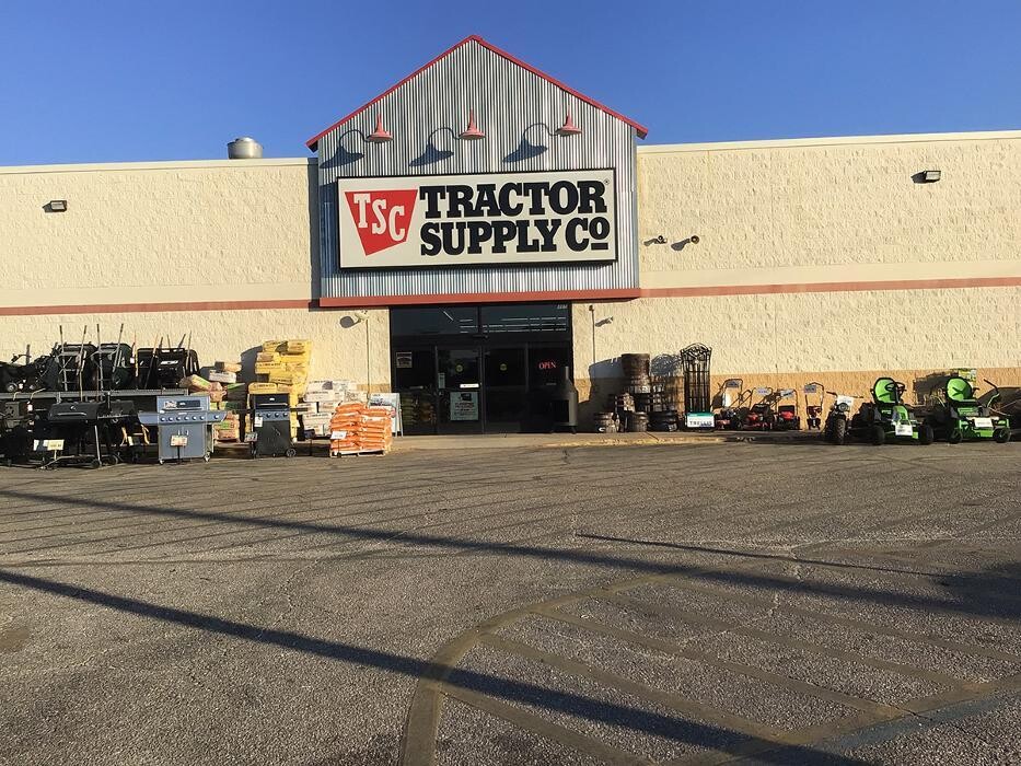 Images Tractor Supply Co.