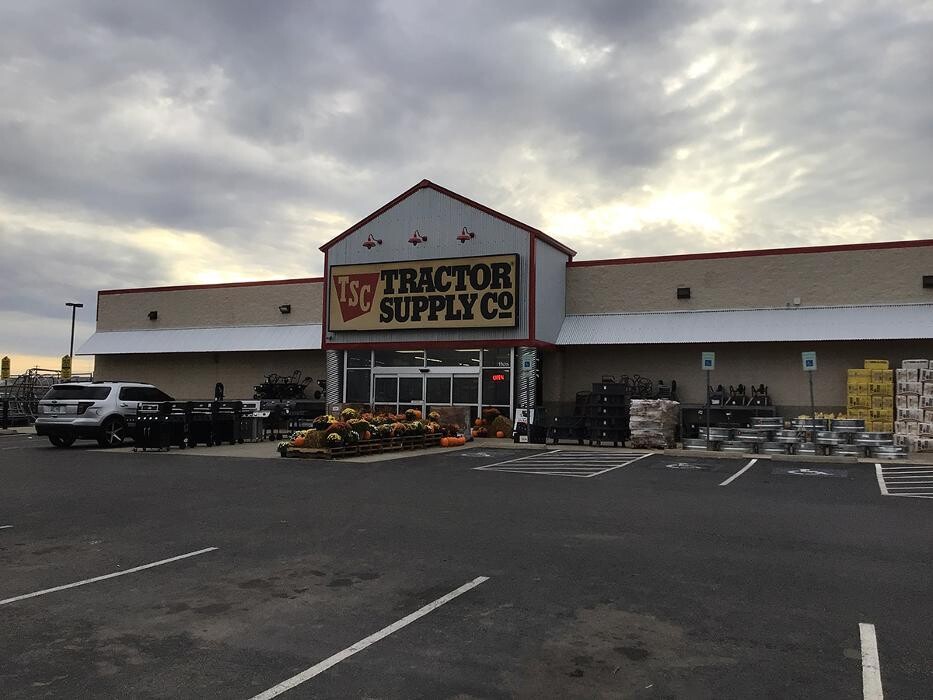 Images Tractor Supply Co.