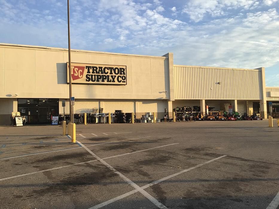 Images Tractor Supply Co.