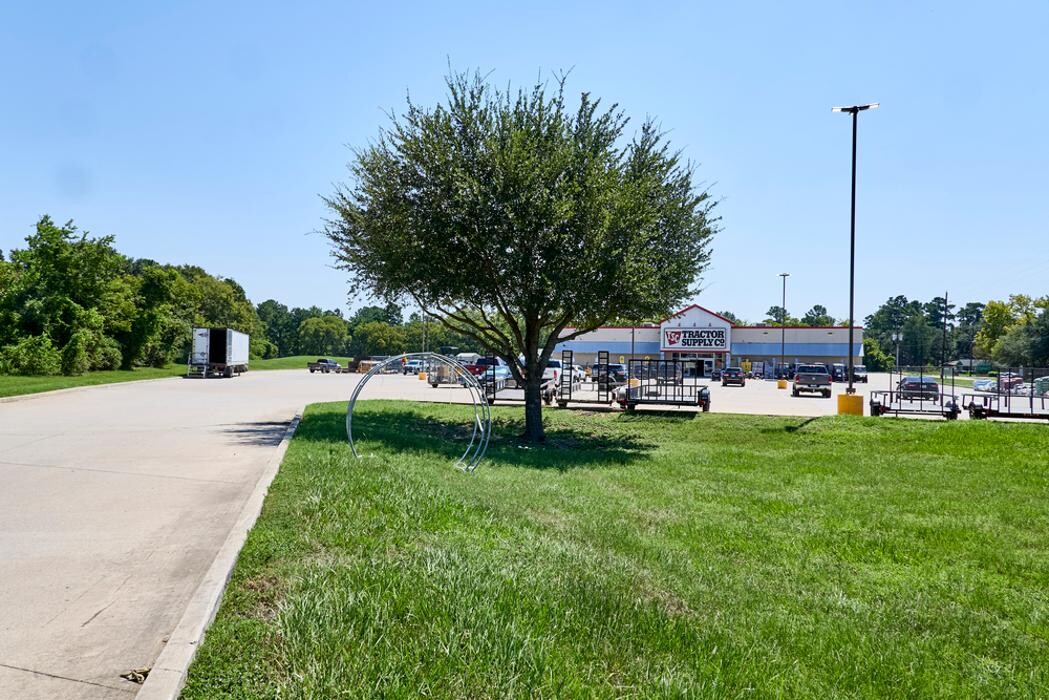 Images Tractor Supply Co.