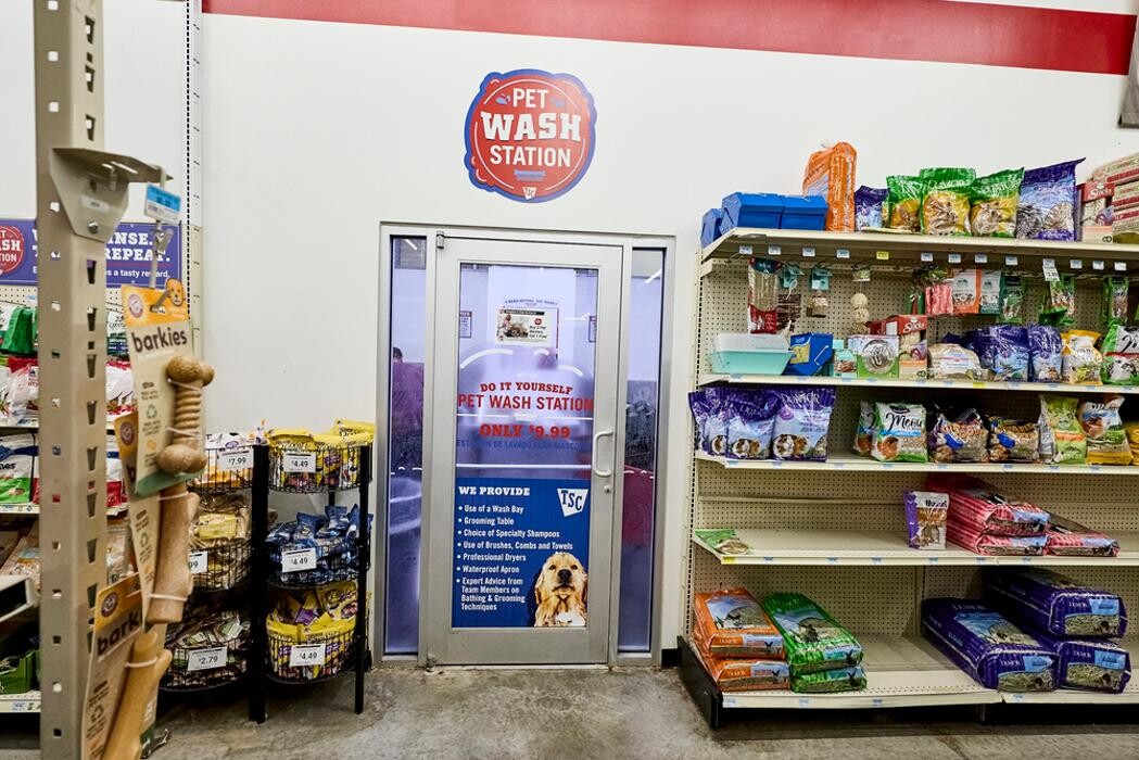 Images Tractor Supply Co.