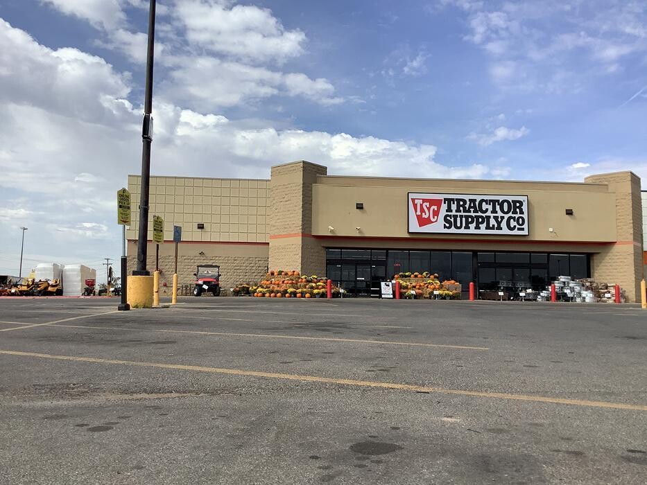 Images Tractor Supply Co.