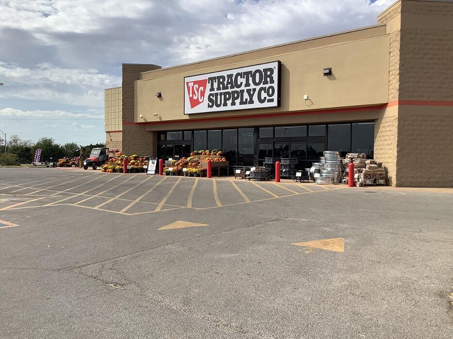 Images Tractor Supply Co.