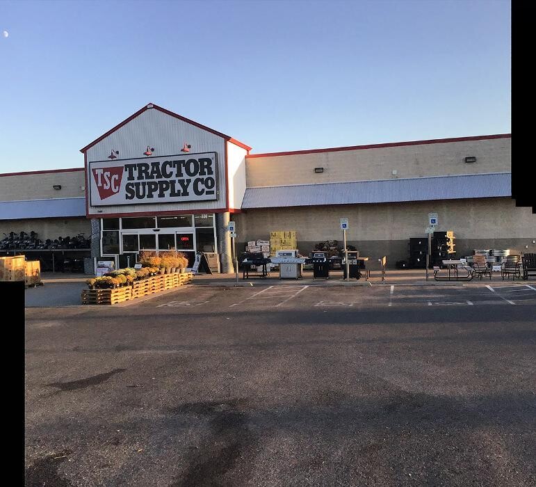 Images Tractor Supply Co.