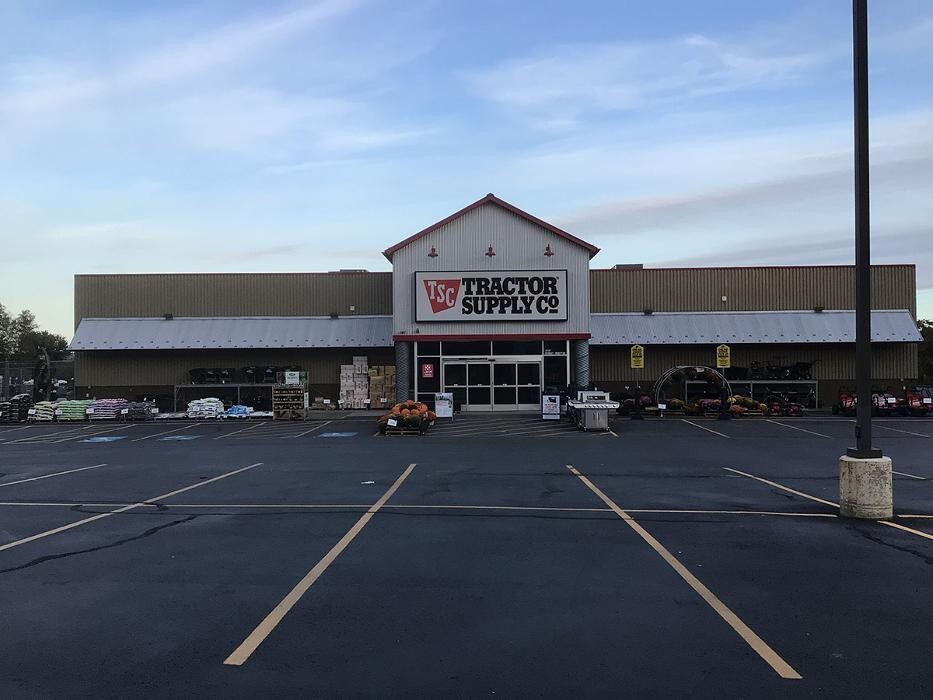 Images Tractor Supply Co.