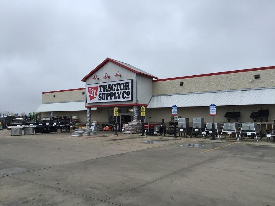 Images Tractor Supply Co.