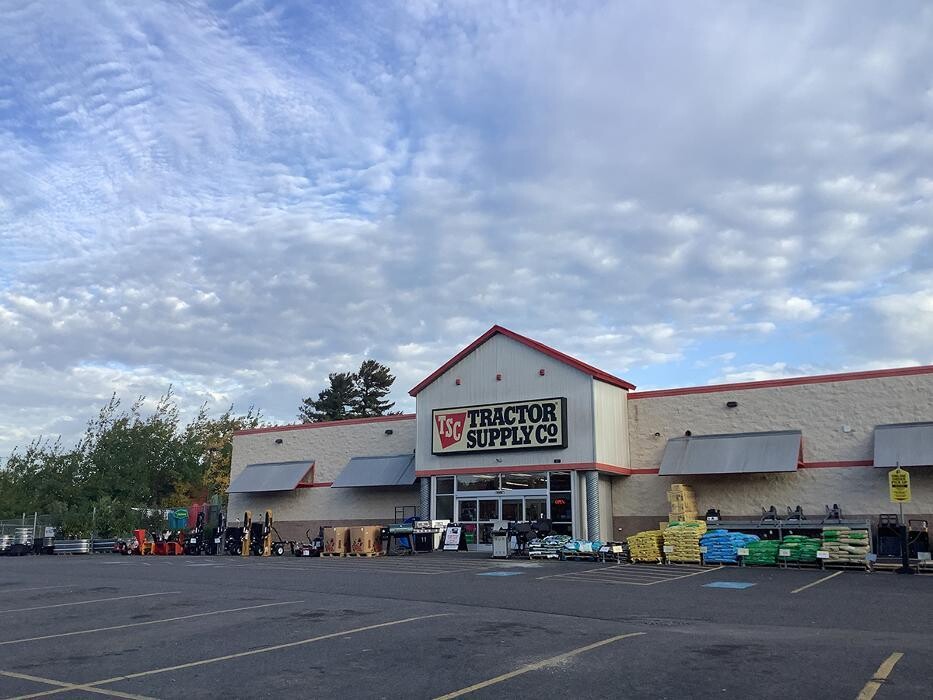 Images Tractor Supply Co.