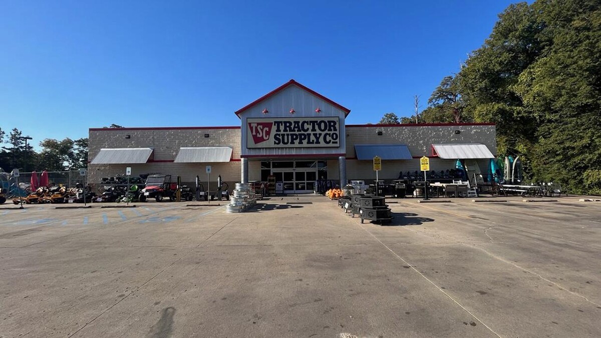 Images Tractor Supply Co.