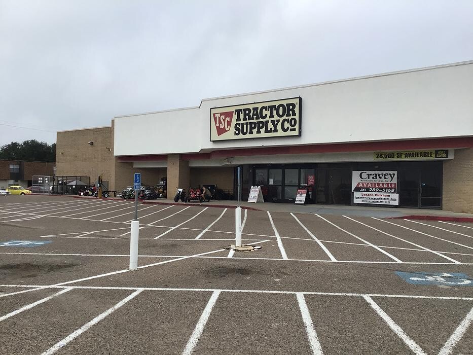 Images Tractor Supply Co.