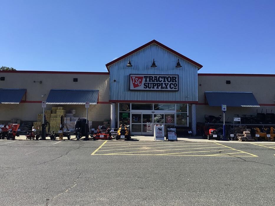 Images Tractor Supply Co.