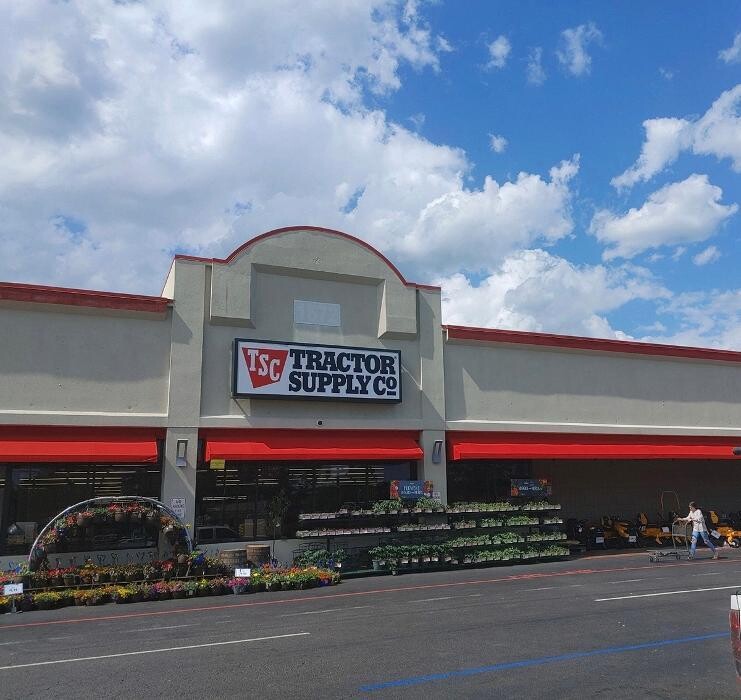 Images Tractor Supply Co.